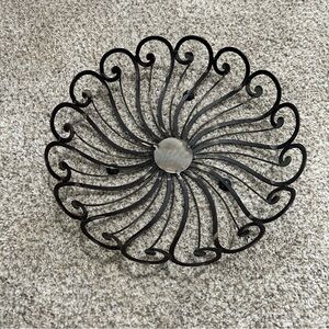 Circle metal fruit bowl